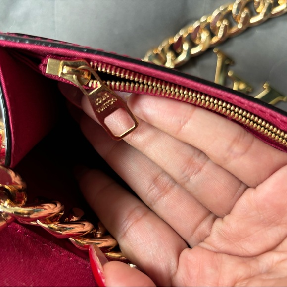 LOUIS VUITTON - Picture 2 of 4